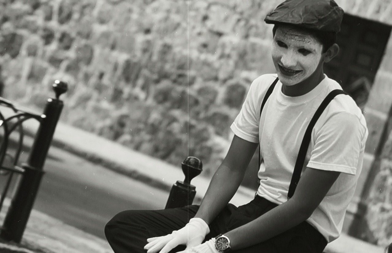 13 of Your Strangest Mime Questions Answered - Invisible Ropes
